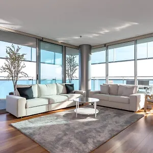 https://apt-luxury-with-sea-view.topbarcelonahotels.com