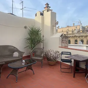 https://original-duplex-in-the-center-of.topbarcelonahotels.com
